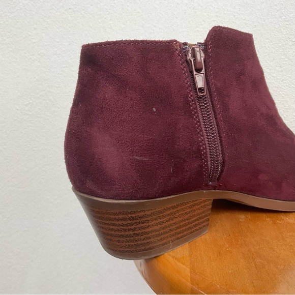 Cambridge Select Maroon Faux Suede Ankle Bootie Size 8.5 Zip Closure Fall - Picture 5 of 7